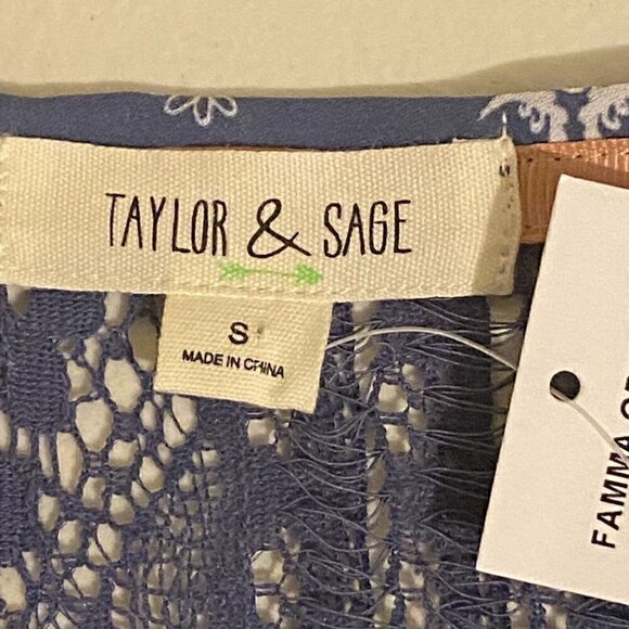 Taylor & Sage Women’s Top Size S Long Sleeves Tie Front Blue/White Lace Back - Picture 7 of 11